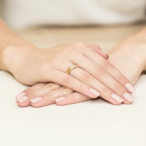 Pierścionek z Brylantami 0,02ct z białego złota próby 585. W-0192B